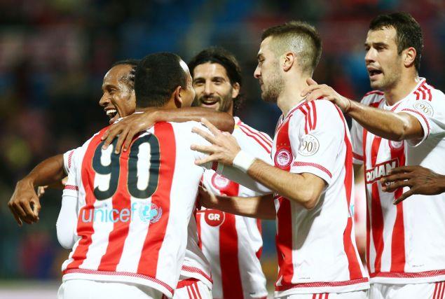 Ασταμάτητος ο Ολυμπιακός, εύκολα η ΑΕΚ, αναβολές σε Ξάνθη και σε Λιβαδειά