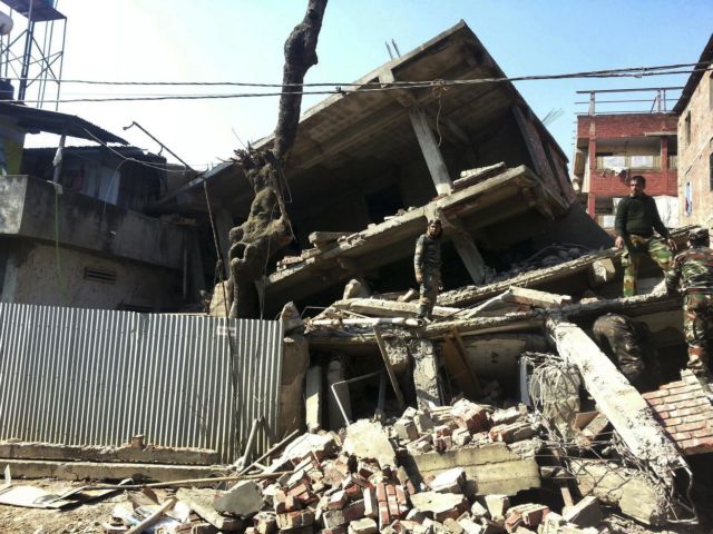 Νεκροί και τραυματίες από σεισμό 6,8 βαθμών στην Ινδία
