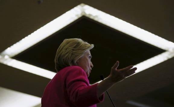 Τελικά, τι τρέχει με την Χίλαρι και τους… εξωγήινους;