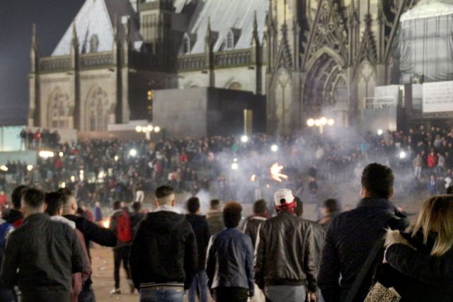 Κολωνία: Διαδηλώσεις μετά τις σεξουαλικές επιθέσεις την παραμονή Πρωτοχρονιάς