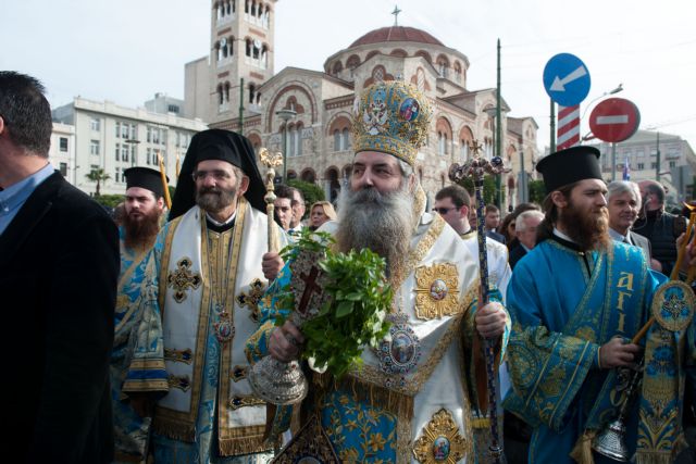 Έξαλλος ο Σεραφείμ για την απουσία Τσίπρα και την κάλυψη από την ΕΡΤ