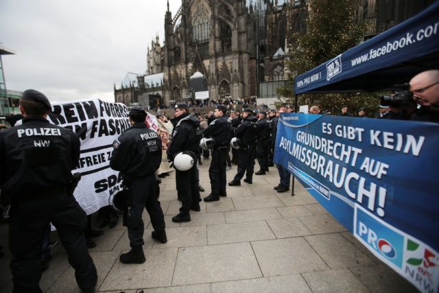 Μέτωπο με την αστυνομία της Κολωνίας ανοίγει ο γερμανός υπουργός Εσωτερικών