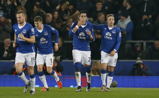 Η Έβερτον έκανε το πρώτο βήμα για πρόκριση στον τελικό