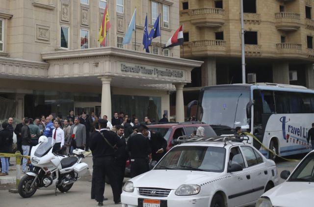 Αίγυπτος: Δύο τουρίστες τραυματίστηκαν σε επίθεση σε ξενοδοχείο