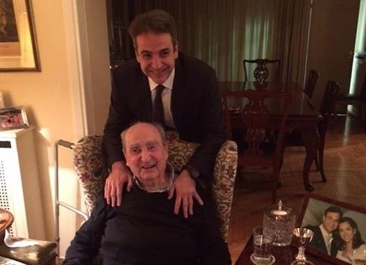 Κωνσταντίνος προς Κυριάκο Μητσοτάκη: Συγχαρητήρια και πρωθυπουργός