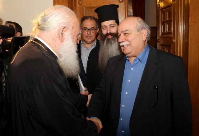 Το προσφυγικό στο επίκεντρο της συνάντησης Βούτση – αρχιεπισκόπου