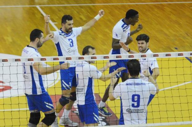 Η Κηφισιά συνέχισε το σερί της και έπιασε τον Ολυμπιακό στην κορυφή