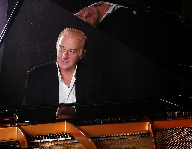 Γιώργος Χατζηνάσιος: Καθοριστική η συνεργασία με Μούσχουρη και Μαρινέλλα