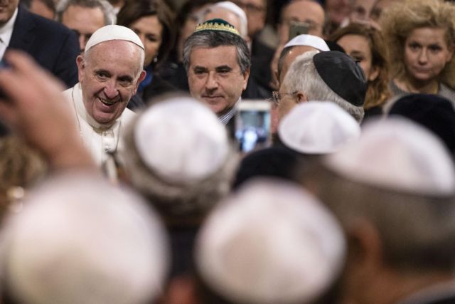 Μήνυμα Πάπα κατά της μισαλλοδοξίας στη Συναγωγή, υπό αυστηρή ασφάλεια