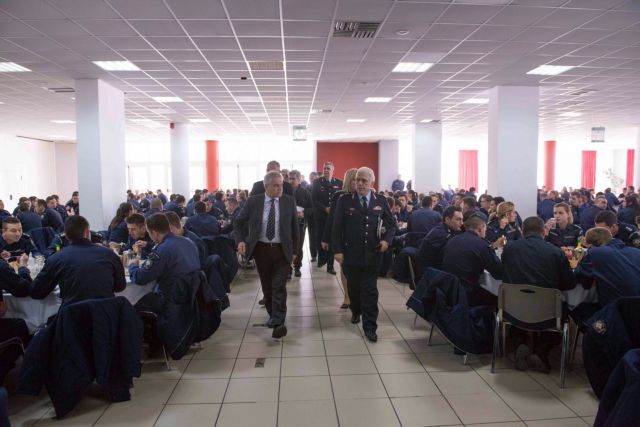 «Εξοδούχοι» οι σπουδαστές στη Σχολή Αξιωματικών της ΕΛ.ΑΣ.