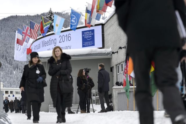 Παγκόσμια ανάπτυξη, τρομοκρατία και προσφυγικό απασχολούν το Νταβός