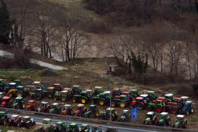 Διακομματική που θα εξετάσει τα αιτήματά τους ζητούν οι αγρότες