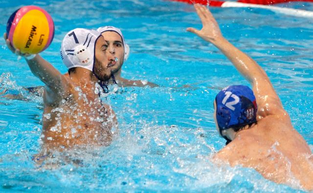 «Λύγισε» κόντρα στη Σερβία η Εθνική Πόλο, πάει για το χάλκινο