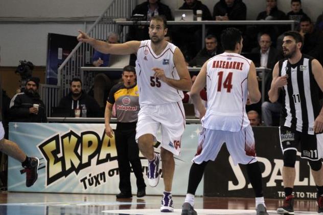 Η Κηφισιά νίκησε τον ΠΑΟΚ και τον «έπιασε» στη βαθμολογία