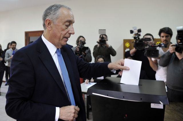 Πορτογαλία: Αμφίρροπο το αποτέλεσμα των προεδρικών στα exit poll