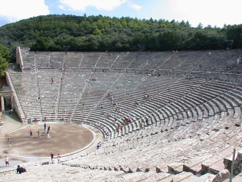 Το θέατρο της Επιδαύρου, υπόδειγμα συμμετρίας και αισθητικής