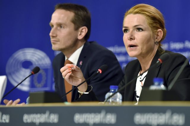 H Δανία ψηφίζει τον αμφιλεγόμενο νόμο για τις κατασχέσεις από πρόσφυγες