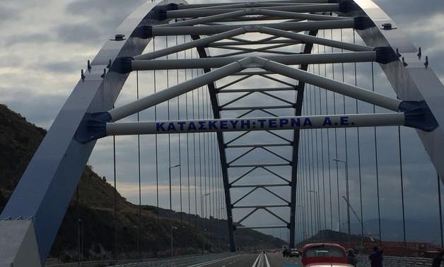 Εντός ημερών στην κυκλοφορία η τοξωτή γέφυρα στην Τσακώνα