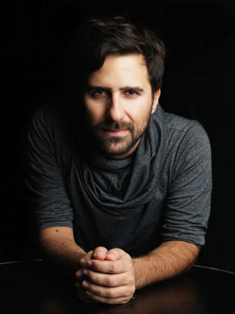 Γιώργος Ζώης: Είμαστε όλοι ηδονοβλεψίες μιας φρίκης χωρίς τέλος