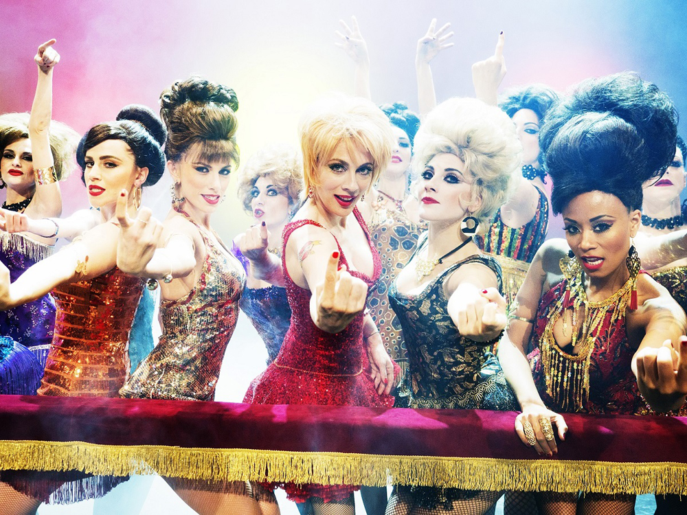 Ονειροπόλα και άτυχη στον έρωτα η Σμαράγδα Καρύδη