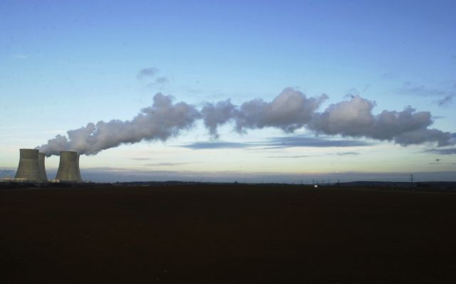 Η κλιματική αλλαγή «απειλεί και την ηλεκτροπαραγωγή»