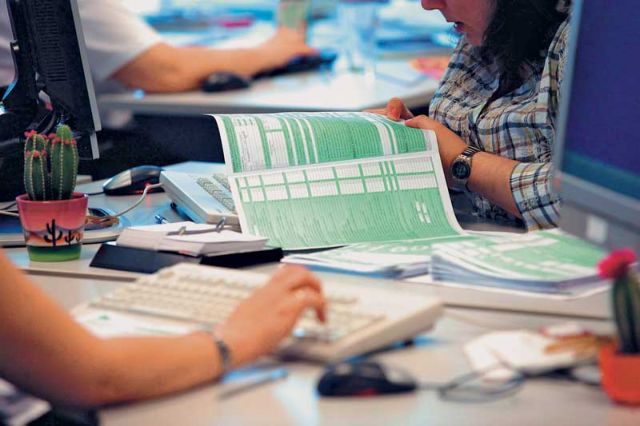 Φορολογική κλίμακα με ανώτατο συντελεστή 50%