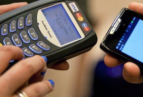 Πρόσθετα φορολογικά έσοδα έως 1,5 δισ. ευρώ λόγω e-πληρωμών