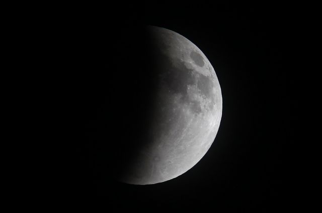 Οι μυστήριοι ήχοι από τη σκοτεινή πλευρά της Σελήνης