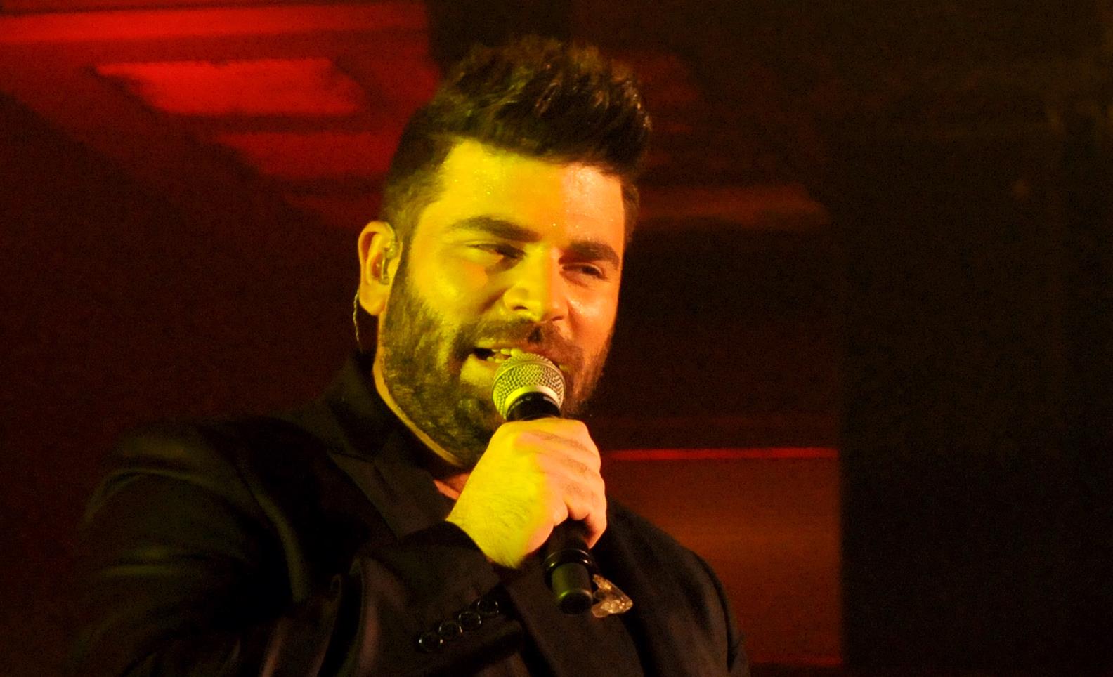 Οι… στιχουργοί του Twitter εμπνέονται από την γκάφα του Παντελίδη