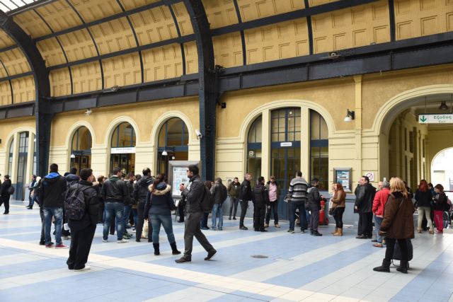 Συμπλοκή στον Ηλεκτρικό του Πειραιά