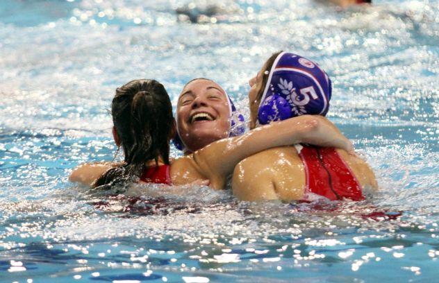 Περίπατος του Ολυμπιακού, 27-5 τη Λόντον Ότερ