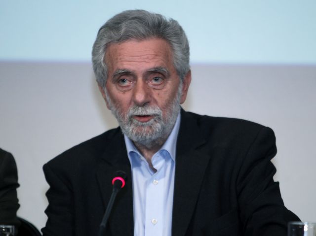 Δρίτσας: Εκτός σχεδιασμού η άφιξη 2.000 προσφύγων στο λιμάνι