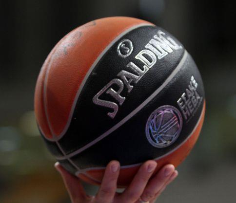 Εντός έδρας Ολυμπιακός και Παναθηναϊκός