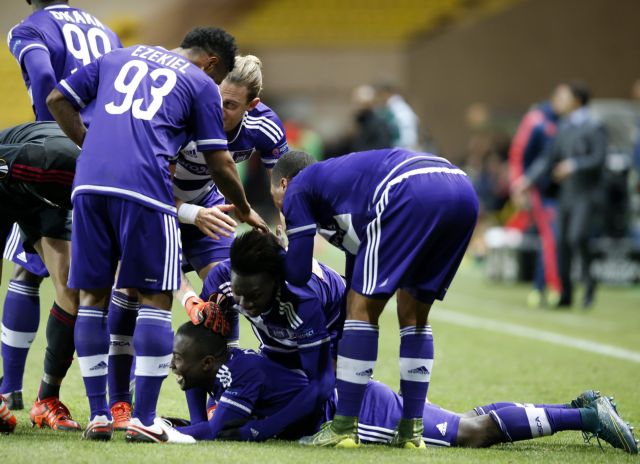 «Ο Ολυμπιακός το φαβορί», λέει ο κόουτς της Αντερλεχτ