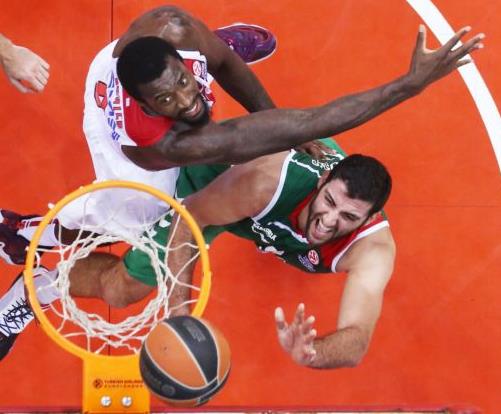 Σαρώνει τα βραβεία στην Ισπανία ο Μπουρούσης