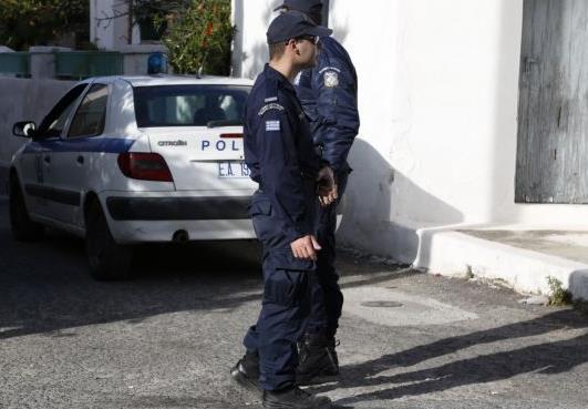 Συνελήφθη ένας 34χρονος για τη δολοφονία 59χρονης στον Πειραιά