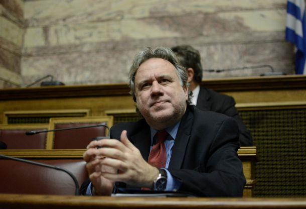 Κατρούγκαλος: Εμείς με τις γραβάτες δεν πληρώναμε αρκετά