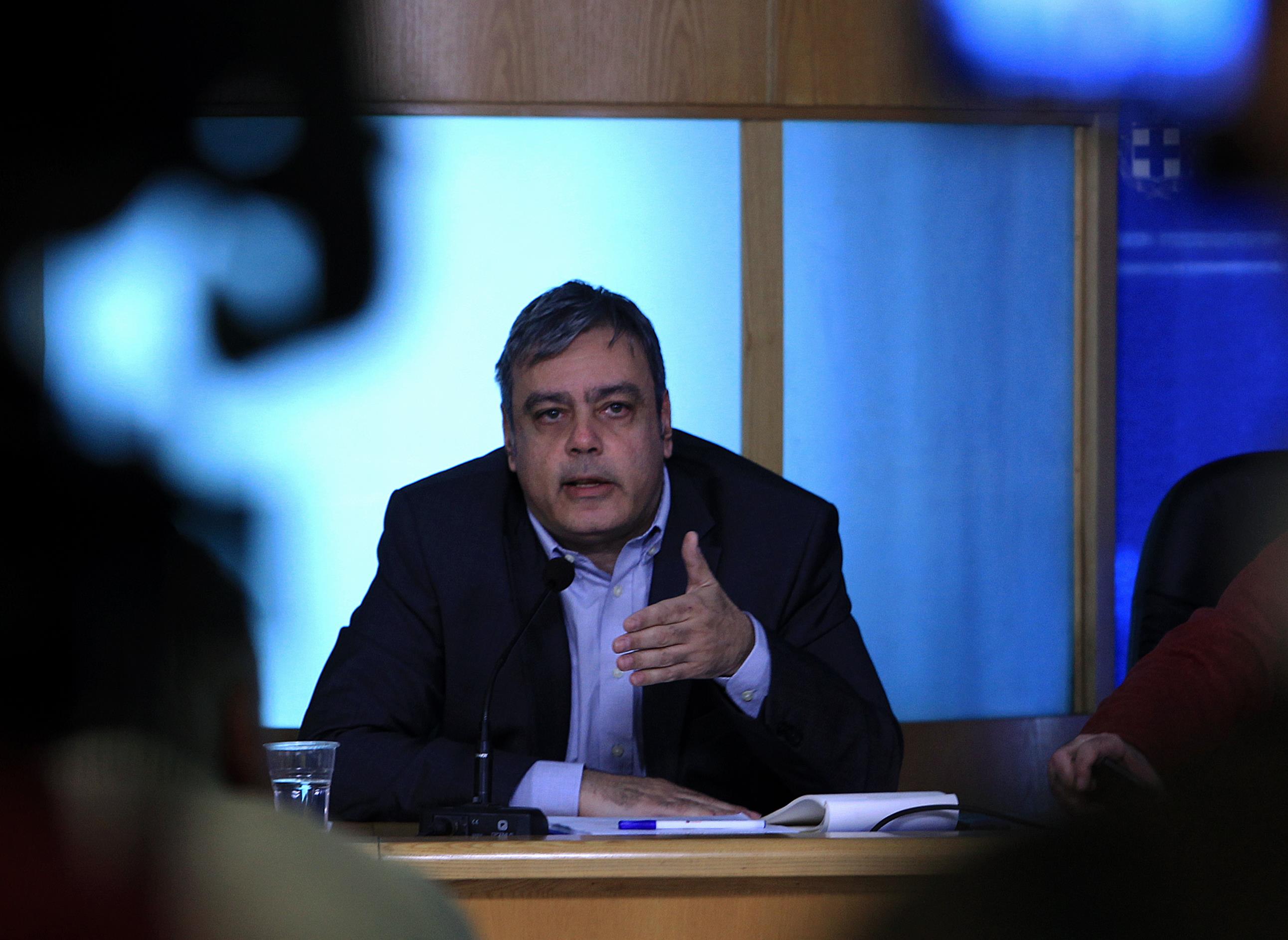 «Φωτιά» άναψε μεταξύ Ολυμπιακού και ΣΥΡΙΖΑ το θέμα «Βερναρδάκη»