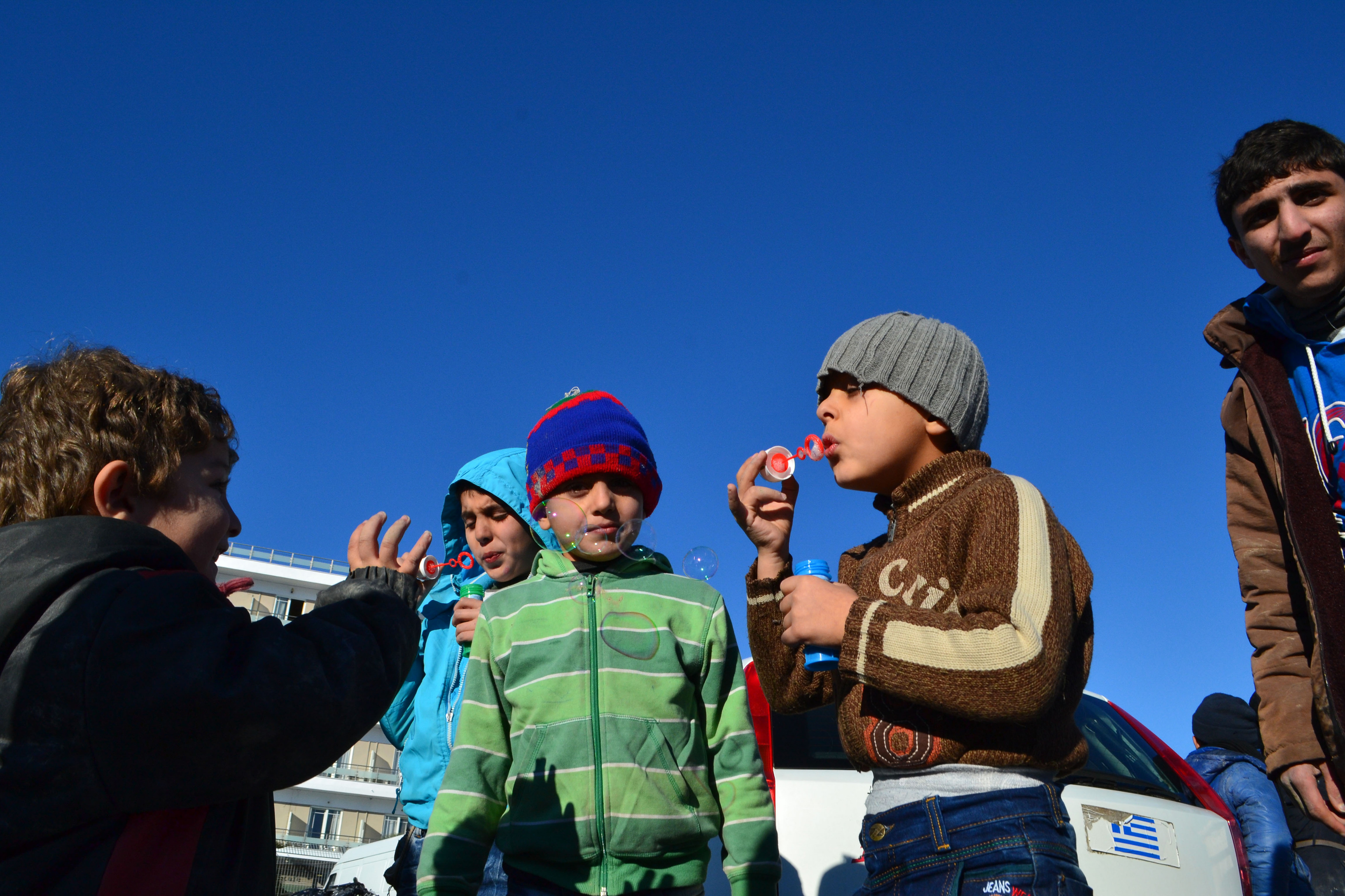 Ιατροδικαστές: Λάθος ο τρόπος προσδιορισμού ηλικίας ασυνόδευτων ανηλίκων