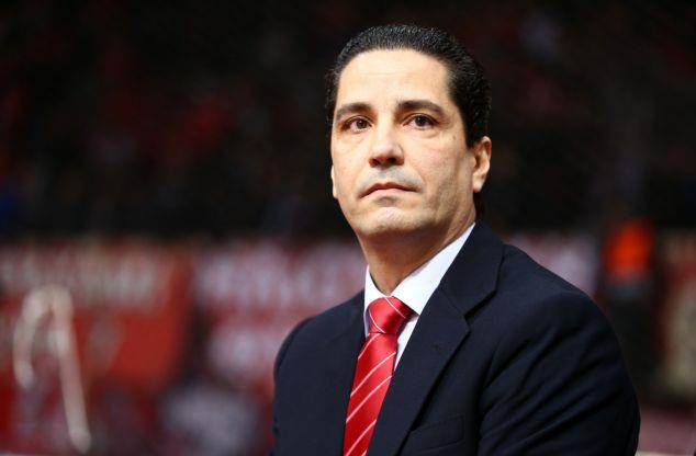 Σφαιρόπουλος: «Ο Ολυμπιακός αξίζει μεγαλύτερο σεβασμό από τους διαιτητές»