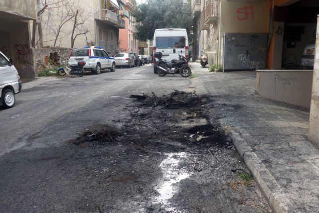 Συλλήψεις και προσαγωγές για την επίθεση κοντά στα γραφεία του ΠΑΣΟΚ