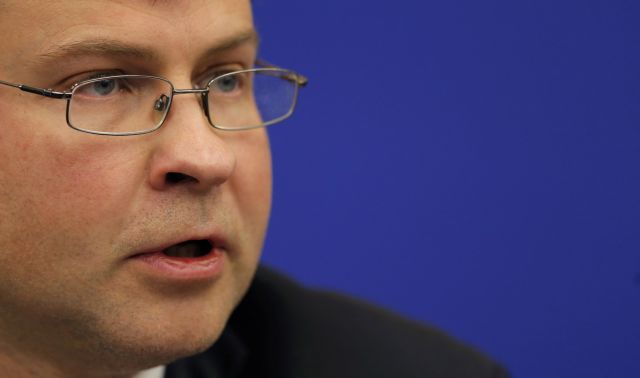 Ντομπρόβσκις: Πρόοδος στις συνομιλίες με την Ελλάδα