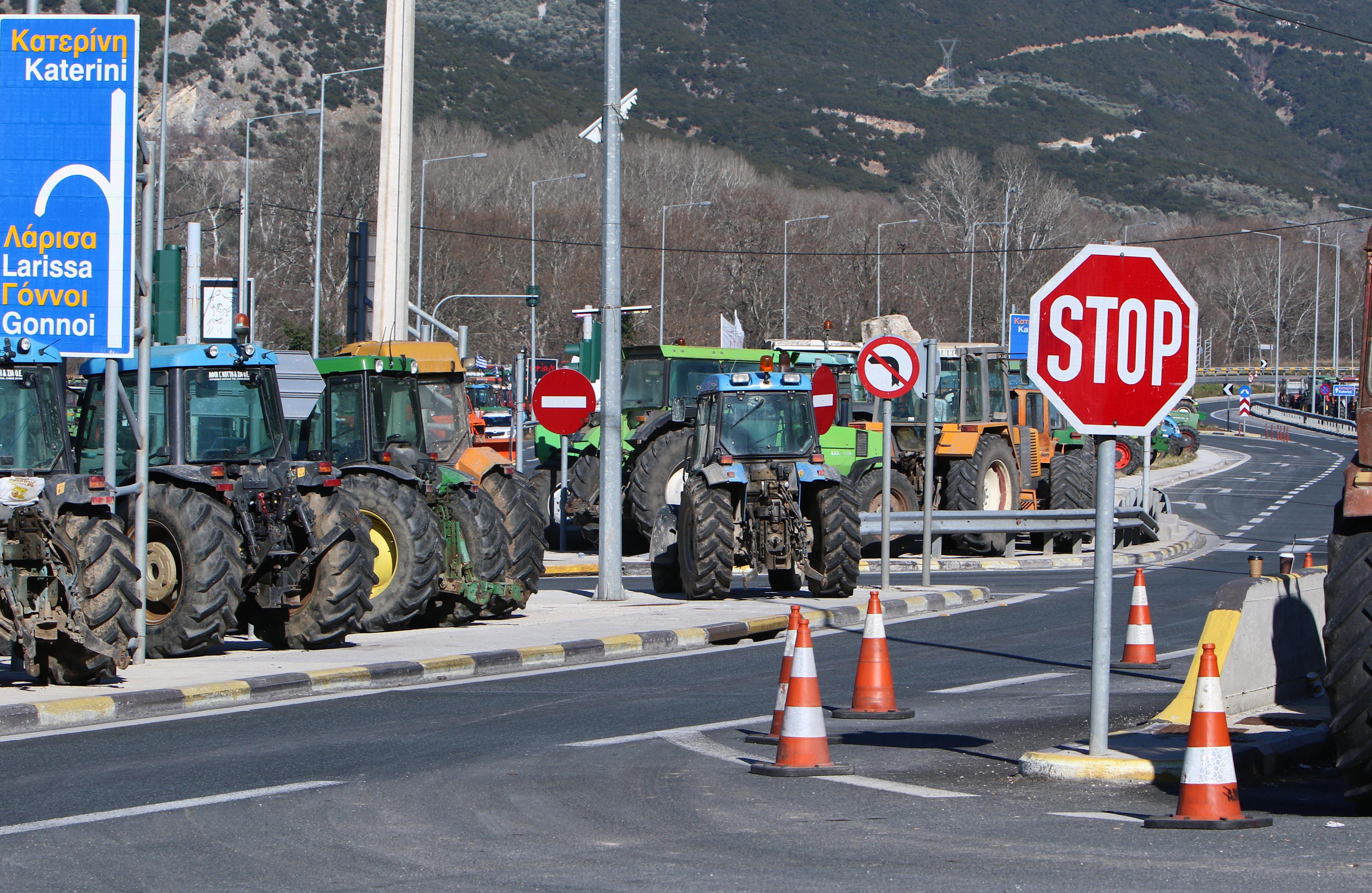 Δωδεκάωρος αποκλεισμός των Τεμπών και την Τετάρτη