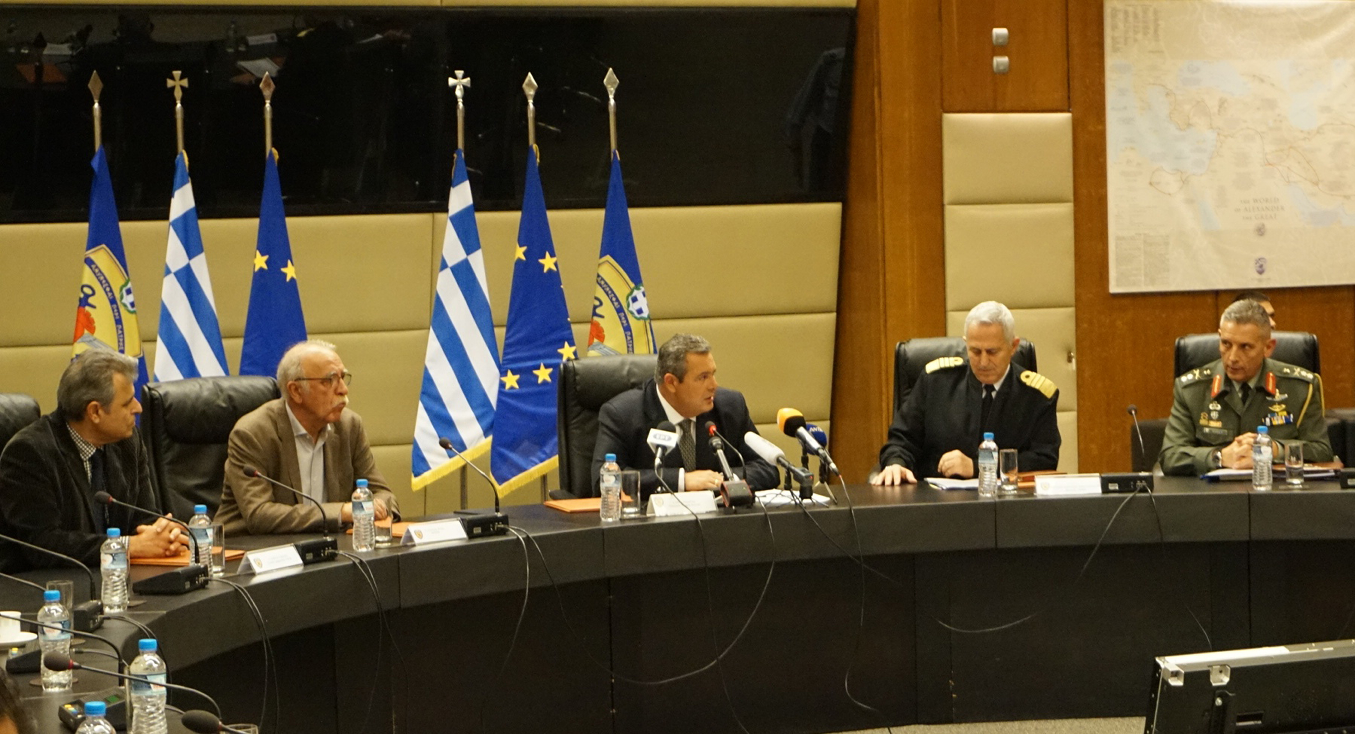 Ένταση στην Κω με την επίσκεψη Καμμένου