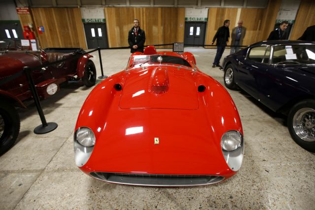 Μία Ferrari του 1957 πωλήθηκε έναντι 32 εκατ. ευρώ