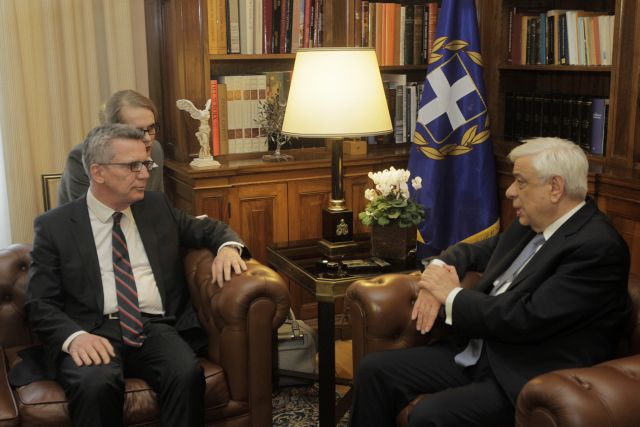 Πρόεδρος προς γερμανό ΥΠΕΣ: Δεν είναι η οικονομία, είναι το προσφυγικό