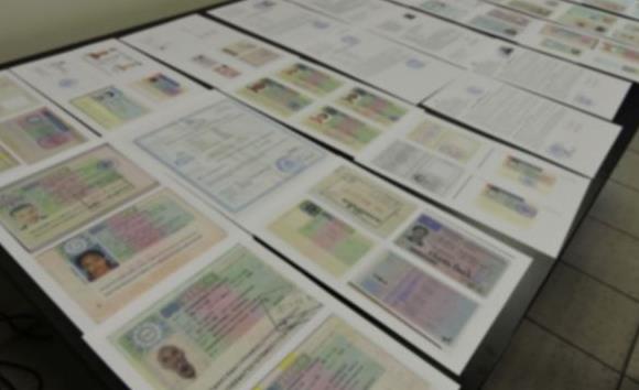 Στο φως εργαστήριο έκδοσης πλαστών εγγράφων στην Κυψέλη