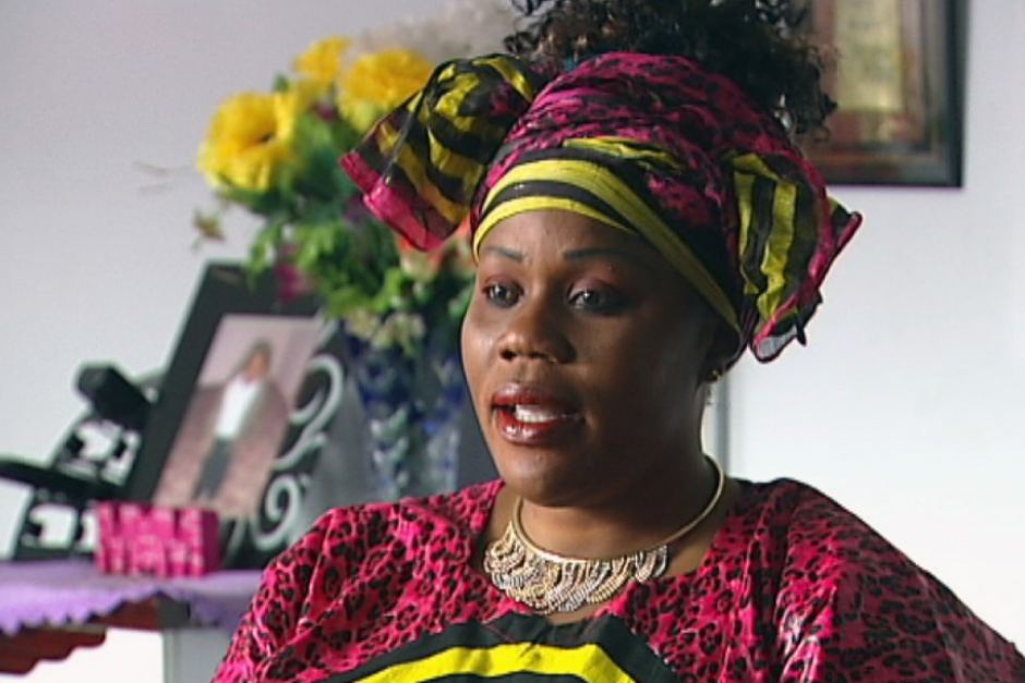 Έβαλε να σκοτώσουν τη γυναίκα του και την είδε ζωντανή στην κηδεία της