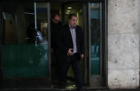 ΠΑΣΟΚ κατά Τόσκα για τις μολότοφ: «Καρικατούρα υπουργού»