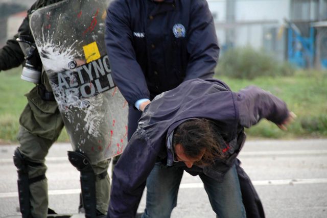 Κυβέρνηση: Οι αντιδράσεις στα hot spot επιβαρύνουν τις τοπικές κοινωνίες